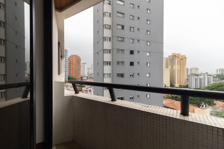 Apartamento à venda com 170m², 3 quartos e 3 vagasVaranda da Sala Íntima 