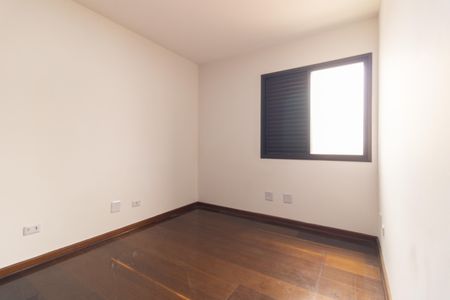 Apartamento à venda com 170m², 3 quartos e 3 vagasSuíte 2