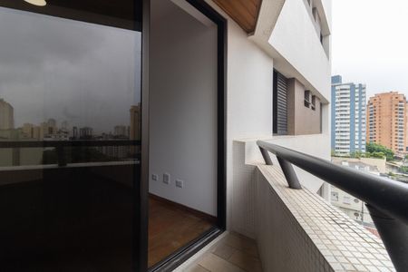 Apartamento à venda com 170m², 3 quartos e 3 vagasVaranda da Sala Íntima 