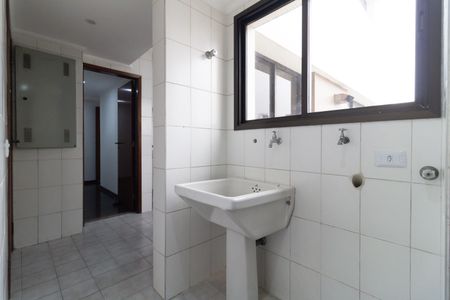 Apartamento à venda com 170m², 3 quartos e 3 vagasLavanderia 