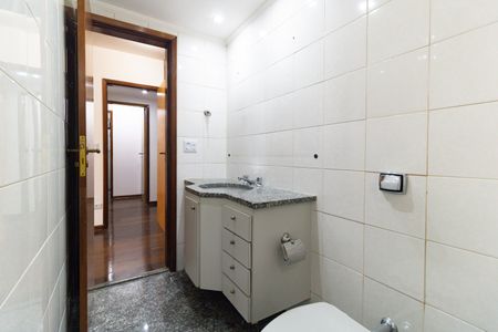 Apartamento à venda com 170m², 3 quartos e 3 vagasBanheiro da Suíte 1