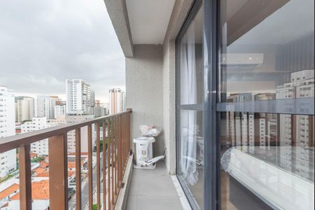 Varanda de kitnet/studio para alugar com 1 quarto, 25m² em Vila Olímpia, São Paulo