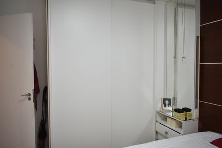 Apartamento à venda com 57m², 2 quartos e 1 vagaQuarto 2