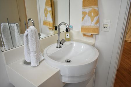 Apartamento à venda com 57m², 2 quartos e 1 vagaBanheiro Social