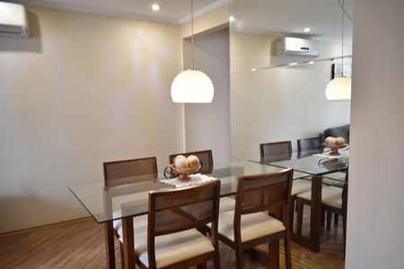 Apartamento à venda com 57m², 2 quartos e 1 vagaSala