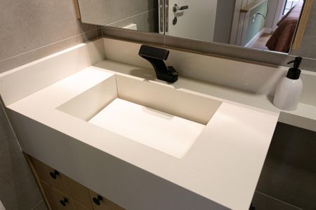 Apartamento para alugar com 68m², 2 quartos e 1 vaga Apartamento para alugar com 68m², 2 quartos e 1 vagaBanheiro da Suíte