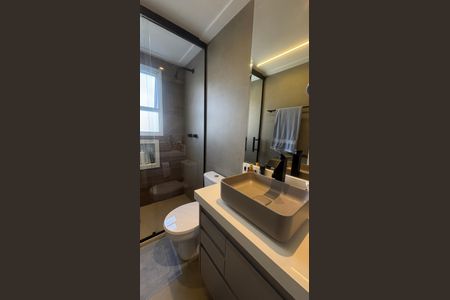 Apartamento à venda com 113m², 3 quartos e 2 vagasBanheiro da Suíte 2