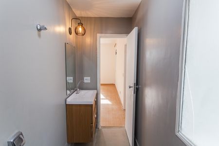 Banheiro Social de apartamento para alugar com 1 quarto, 50m² em Funcionários, Belo Horizonte