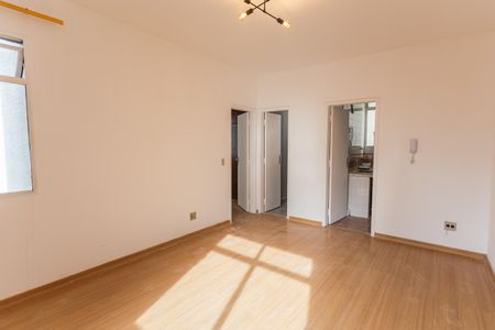 Sala de apartamento para alugar com 1 quarto, 50m² em Funcionários, Belo Horizonte
