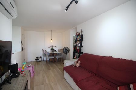 Sala de apartamento à venda com 2 quartos, 74m² em Barra da Tijuca, Rio de Janeiro