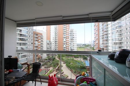 Varanda de apartamento à venda com 2 quartos, 74m² em Barra da Tijuca, Rio de Janeiro