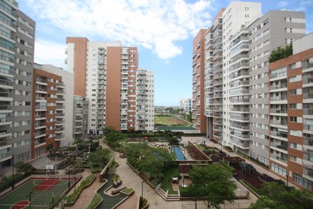 Vista de apartamento à venda com 2 quartos, 74m² em Barra da Tijuca, Rio de Janeiro