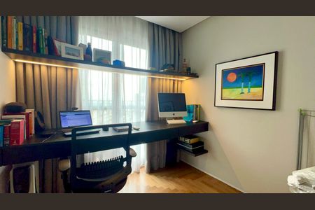 Apartamento para alugar com 84m², 2 quartos e 2 vagasQuarto