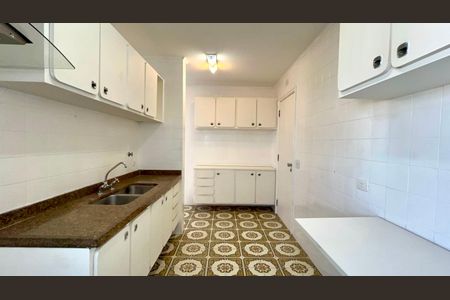 Apartamento para alugar com 160m², 3 quartos e 3 vagas Apartamento para alugar com 160m², 3 quartos e 3 vagasCozinha