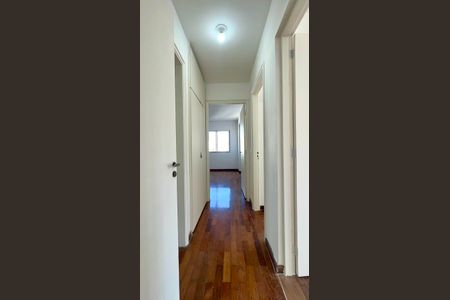 Apartamento para alugar com 160m², 3 quartos e 3 vagas Apartamento para alugar com 160m², 3 quartos e 3 vagasCorredor