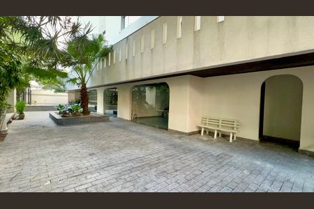 Apartamento para alugar com 160m², 3 quartos e 3 vagas Apartamento para alugar com 160m², 3 quartos e 3 vagasÁrea comum