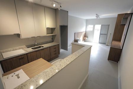 Cozinha e Área de Serviço de apartamento para alugar com 1 quarto, 40m² em Vila Metalúrgica, Santo André