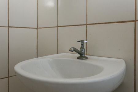 Casa para alugar com 40m², 1 quarto e sem vaga Casa para alugar com 40m², 1 quarto e sem vagaBanheiro