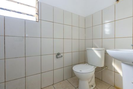 Banheiro de casa para alugar com 1 quarto, 40m² em Parque Sao Joaquim, Taboão da Serra