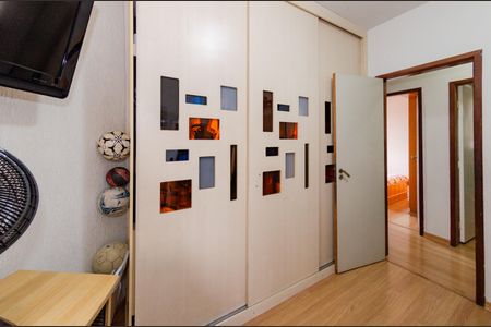 Apartamento à venda com 87m², 3 quartos e 1 vagaQuarto 2