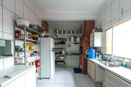 Casa à venda com 230m², 3 quartos e sem vagaCozinha e Churrasqueira Garagem