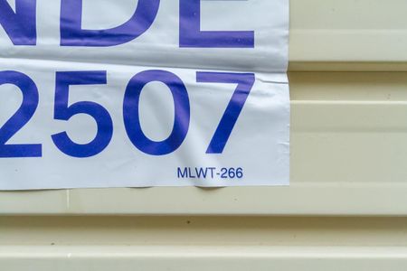 Casa à venda com 230m², 3 quartos e sem vagaPlaca MLWT-266