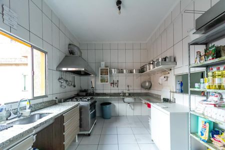 Casa à venda com 230m², 3 quartos e sem vagaCozinha e Churrasqueira Garagem