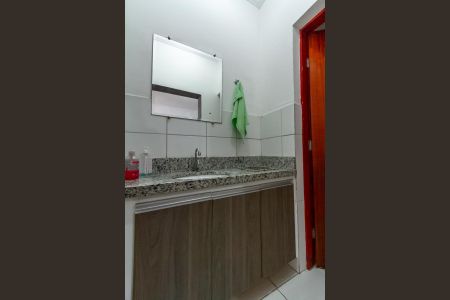 Casa à venda com 230m², 3 quartos e sem vagaBanheiro Garagem