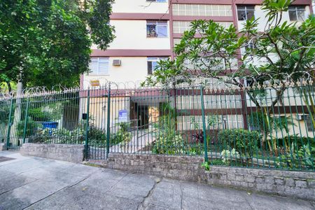 Apartamento para alugar com 77m², 2 quartos e sem vaga Apartamento para alugar com 77m², 2 quartos e sem vagaFachada do Condomínio