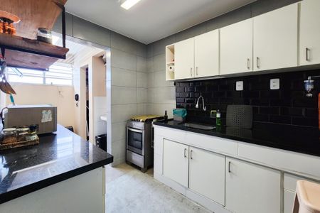 Apartamento para alugar com 77m², 2 quartos e sem vaga Apartamento para alugar com 77m², 2 quartos e sem vagaCozinha