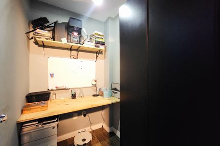 Apartamento para alugar com 77m², 2 quartos e sem vaga Apartamento para alugar com 77m², 2 quartos e sem vagaEscritório