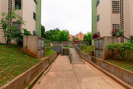 Apartamento para alugar com 74m², 2 quartos e 1 vagaÁrea comum