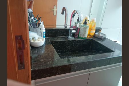 Apartamento para alugar com 70m², 2 quartos e 1 vagaBanheiro