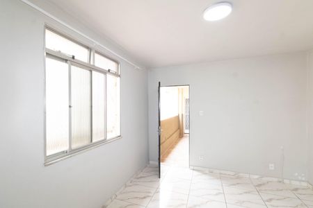 Sala de casa para alugar com 2 quartos, 55m² em Campo Grande, Rio de Janeiro