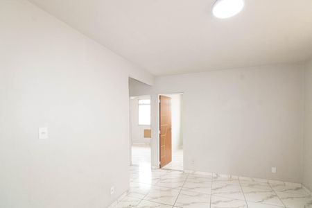 Sala de casa para alugar com 2 quartos, 55m² em Campo Grande, Rio de Janeiro