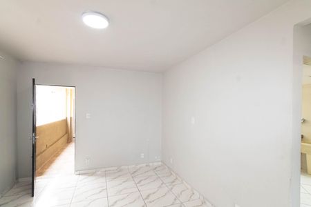 Casa para alugar com 55m², 2 quartos e 1 vaga Casa para alugar com 55m², 2 quartos e 1 vagaSala