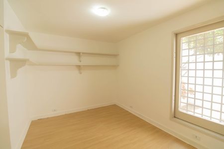 Casa para alugar com 380m², 5 quartos e 3 vagas