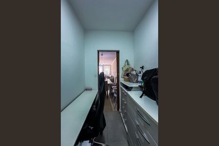 Apartamento à venda com 180m², 2 quartos e 1 vaga Apartamento à venda com 180m², 2 quartos e 1 vagaEscritório