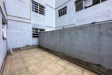 Apartamento à venda com 180m², 2 quartos e 1 vaga Apartamento à venda com 180m², 2 quartos e 1 vagaQuintal
