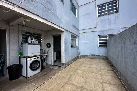 Apartamento à venda com 180m², 2 quartos e 1 vaga Apartamento à venda com 180m², 2 quartos e 1 vagaQuintal