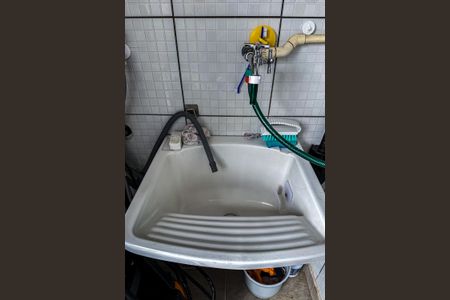 Apartamento à venda com 180m², 2 quartos e 1 vaga Apartamento à venda com 180m², 2 quartos e 1 vagaÁrea de Serviço