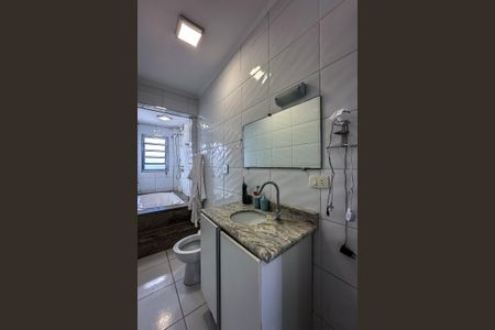 Apartamento à venda com 180m², 2 quartos e 1 vaga Apartamento à venda com 180m², 2 quartos e 1 vagaBanheiro da Suíte