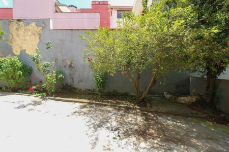 Casa para alugar com 147m², 2 quartos e 2 vagasQuintal