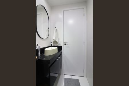 Apartamento à venda com 55m², 2 quartos e 1 vagaBanheiro Social