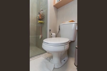 Apartamento à venda com 60m², 2 quartos e 1 vaga Apartamento à venda com 60m², 2 quartos e 1 vagaBanheiro da Suíte