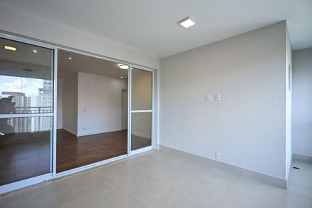 Apartamento para alugar com 110m², 3 quartos e 2 vagasVaranda