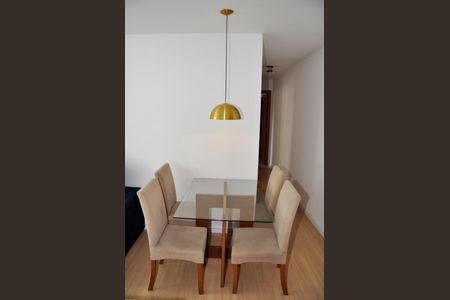 Detalhe - Sala e Sala de Jantar de apartamento para alugar com 2 quartos, 45m² em Jardim Iris, São Paulo