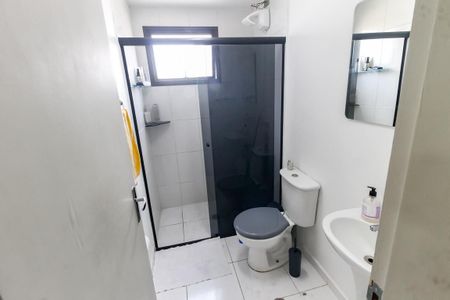 Banheiro de apartamento para alugar com 2 quartos, 68m² em Vila Sonia do Taboao, Taboão da Serra