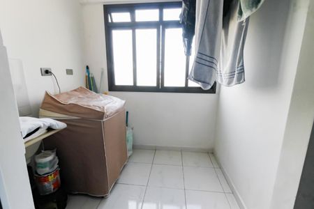 Apartamento para alugar com 68m², 2 quartos e 1 vagaÁrea de Serviço