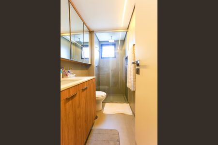 Apartamento à venda com 114m², 3 quartos e 2 vagas Apartamento à venda com 114m², 3 quartos e 2 vagasBanheiro da Suíte